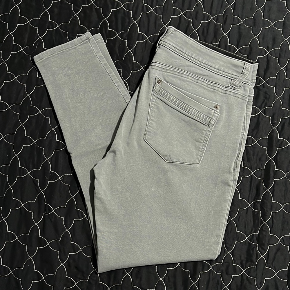 Democracy Jeans 💚